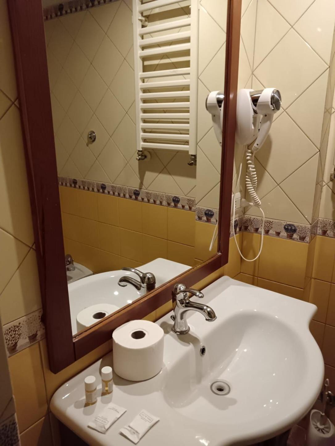 Star Hotel Roma ภายนอก รูปภาพ